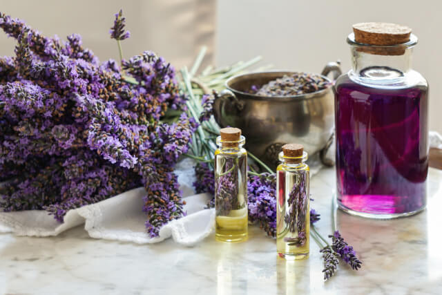 ラベンダーのアロマオイル